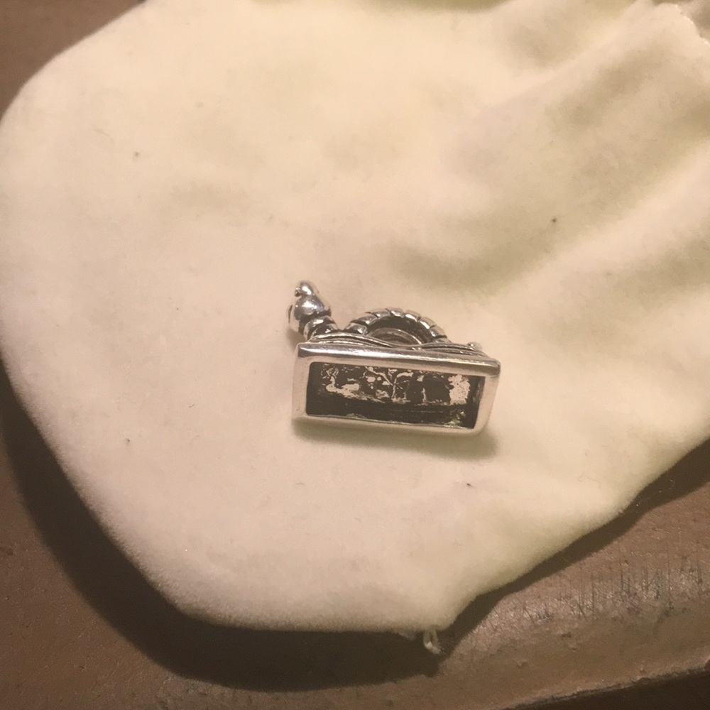 Charm - Picture 6 of 6
